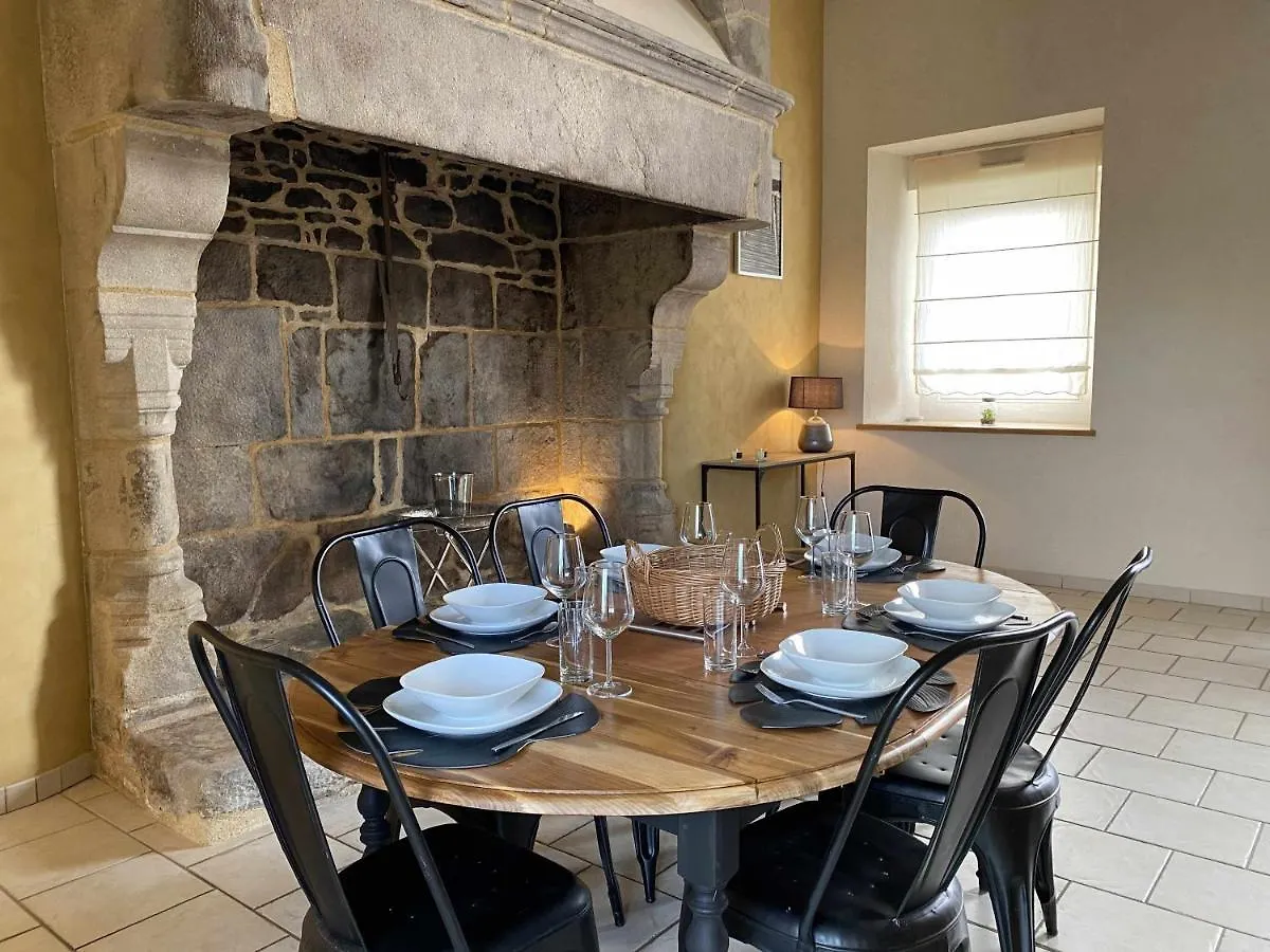 La Tour Les Alleux By Locntour Villa Taden 0*,  France