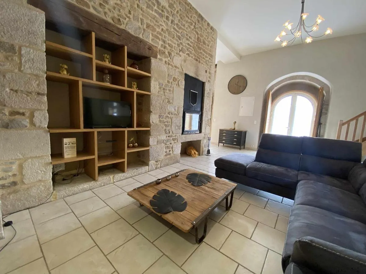 La Tour Les Alleux By Locntour Villa Taden