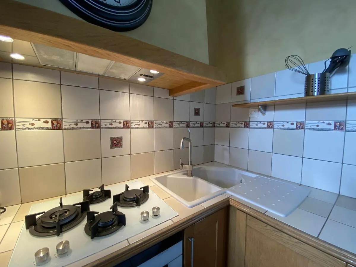 La Tour Les Alleux By Locntour Villa Taden