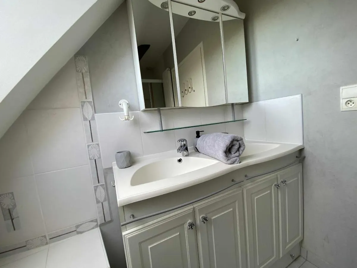 Holiday home La Tour Les Alleux By Locntour Villa Taden